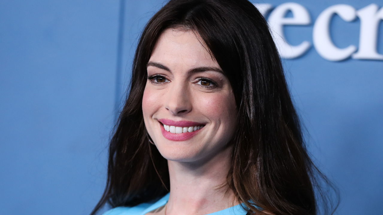 A verdade chocante por trás da ascensão de Anne Hathaway do Brooklyn ao topo de Hollywood