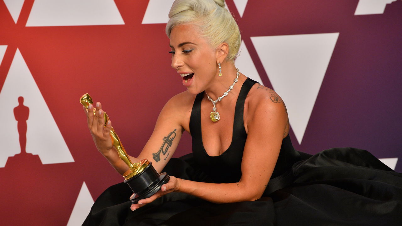 A verdade chocante por trás da ascensão de Lady Gaga de bares ao palco de Copacabana