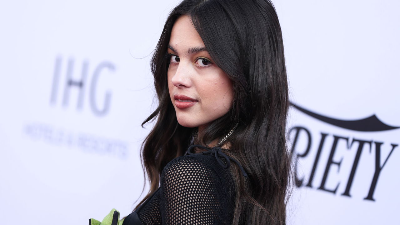 Os segredos do fenômeno Olivia Rodrigo a artista que redefiniu música e autenticidade