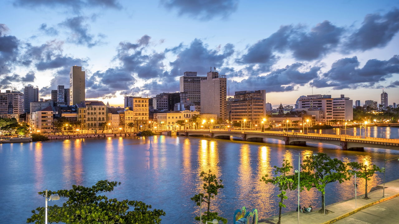 Veneza Brasileira? Conheça as pontes e rios que fazem Recife tão especial