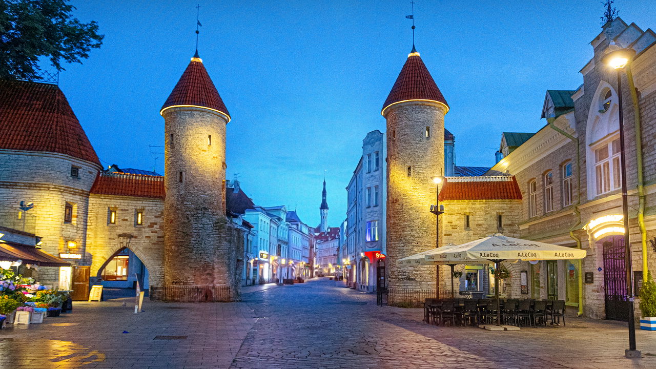 Tallinn conquista viajantes com charme medieval à beira do Báltico