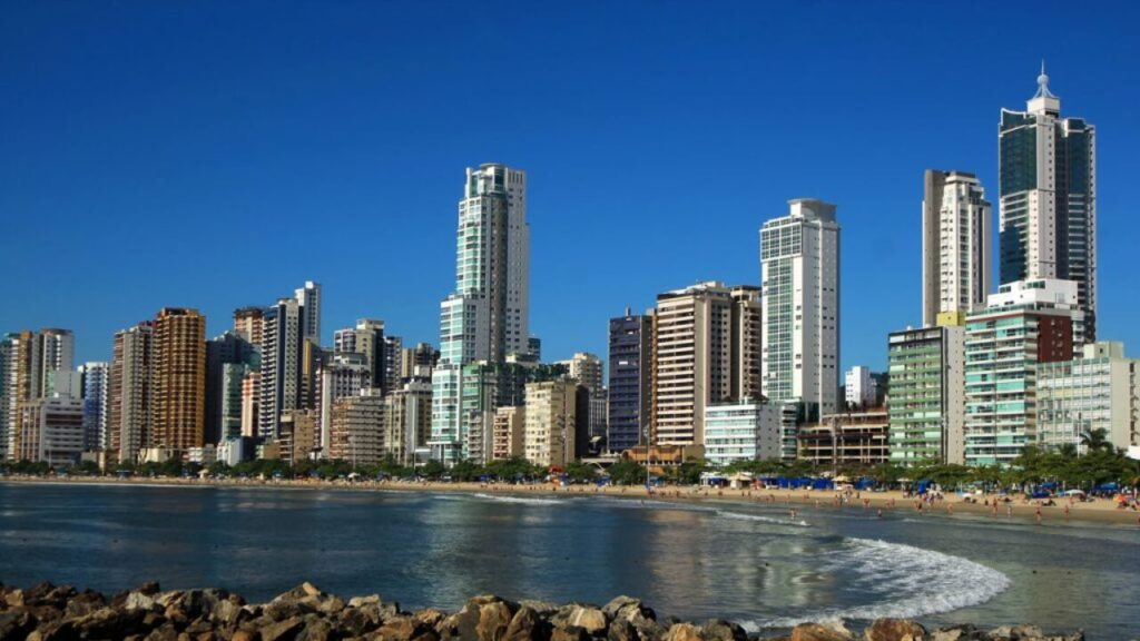 Melhores Cidades Brasileiras para Aposentados em 2025
